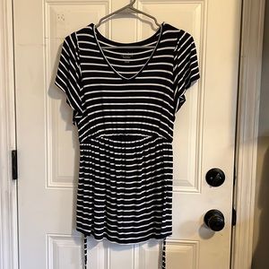 Blue and white striped short sleeve tie waist maternity shirt